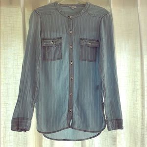 Splendid chambray button up shirt